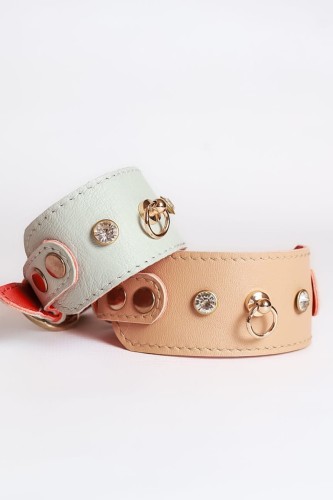 cyrkonie-i-pozlacane-24k-zlotem-okucia-w-obrozy-dla-charta