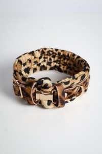 Silk Panther – jedwabna obroża ochronna dla pudla ze skóry naturalnej z okuciami pozłacanymi 24k złotem